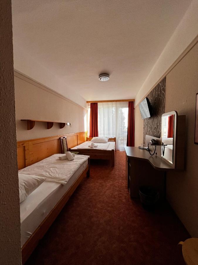 Nereus Park Hotel Балатональмади Экстерьер фото