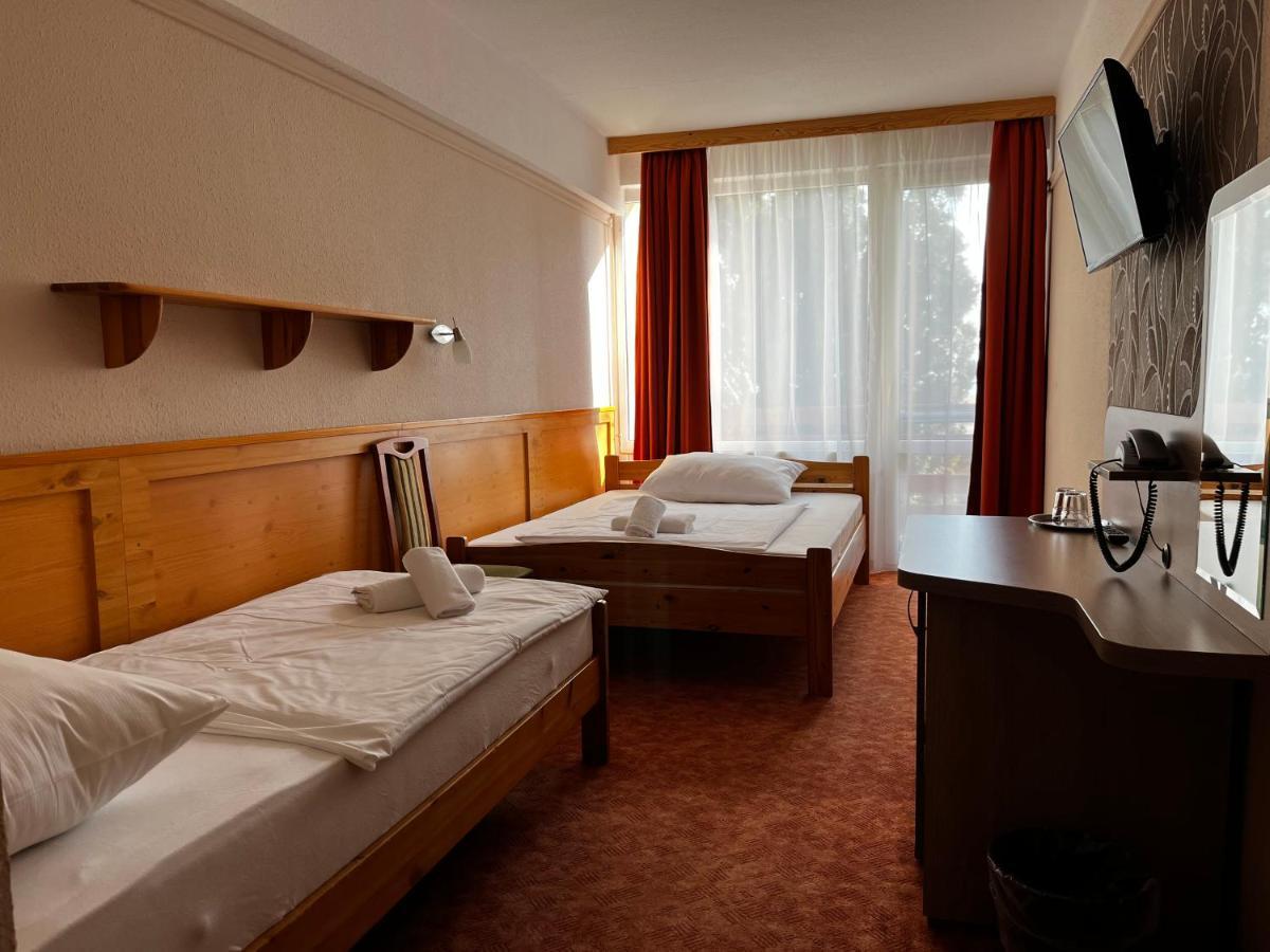 Nereus Park Hotel Балатональмади Экстерьер фото