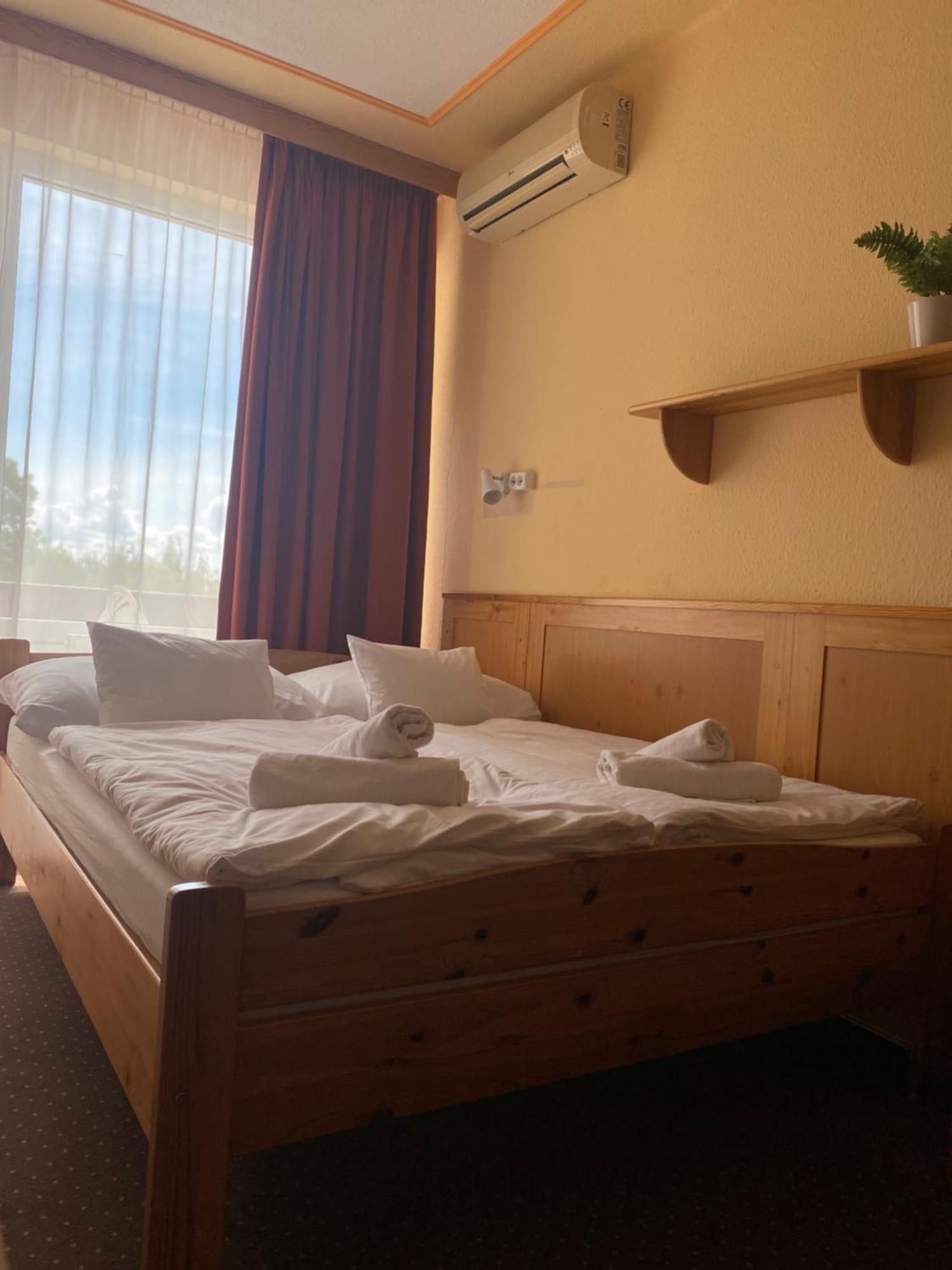Nereus Park Hotel Балатональмади Экстерьер фото