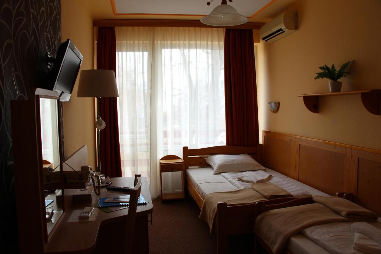 Nereus Park Hotel Балатональмади Экстерьер фото
